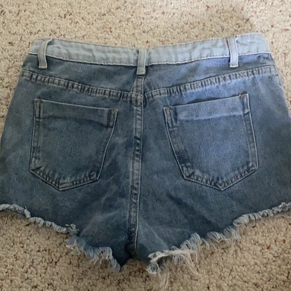 Colourblock Jean Shorts *NEW* - Picture 2 of 2